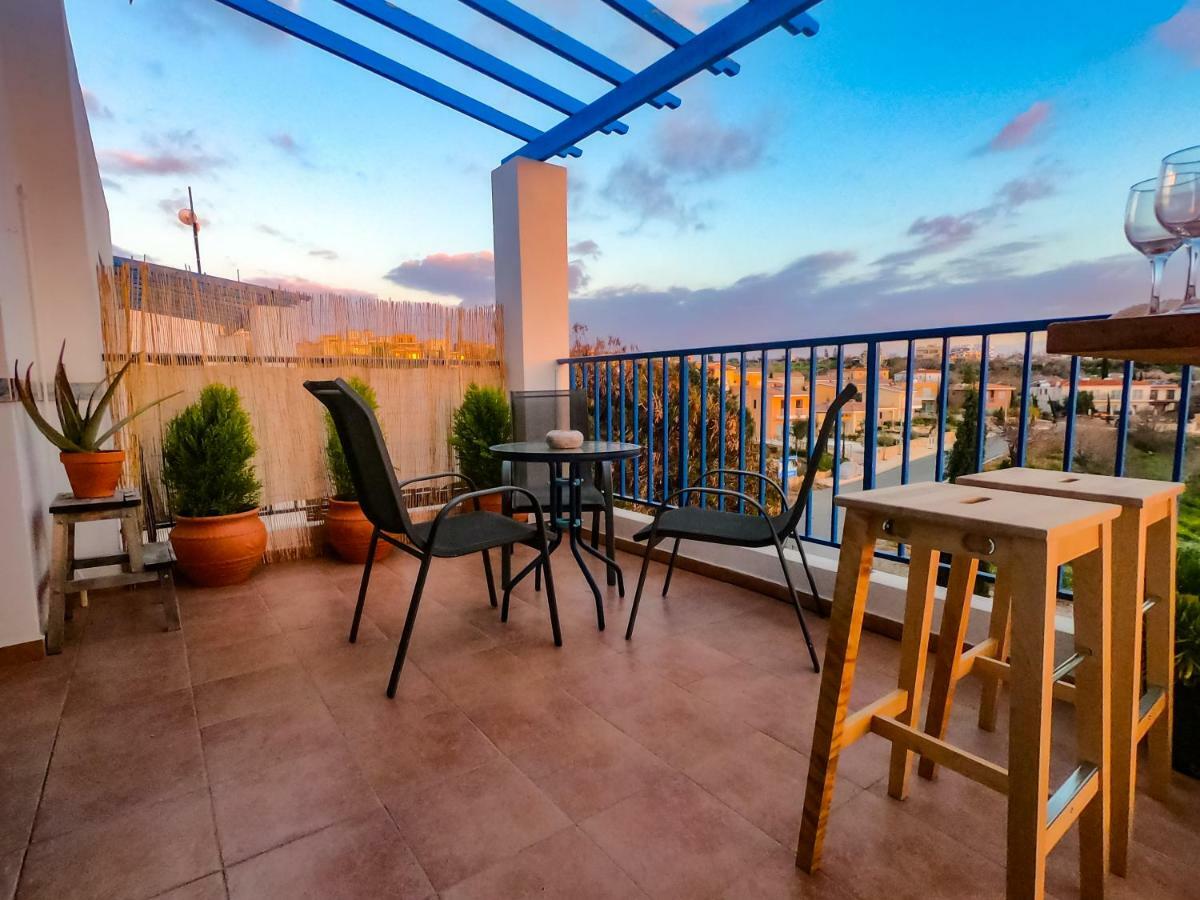 Ron'S Pergola Apartment Pafos Exterior foto