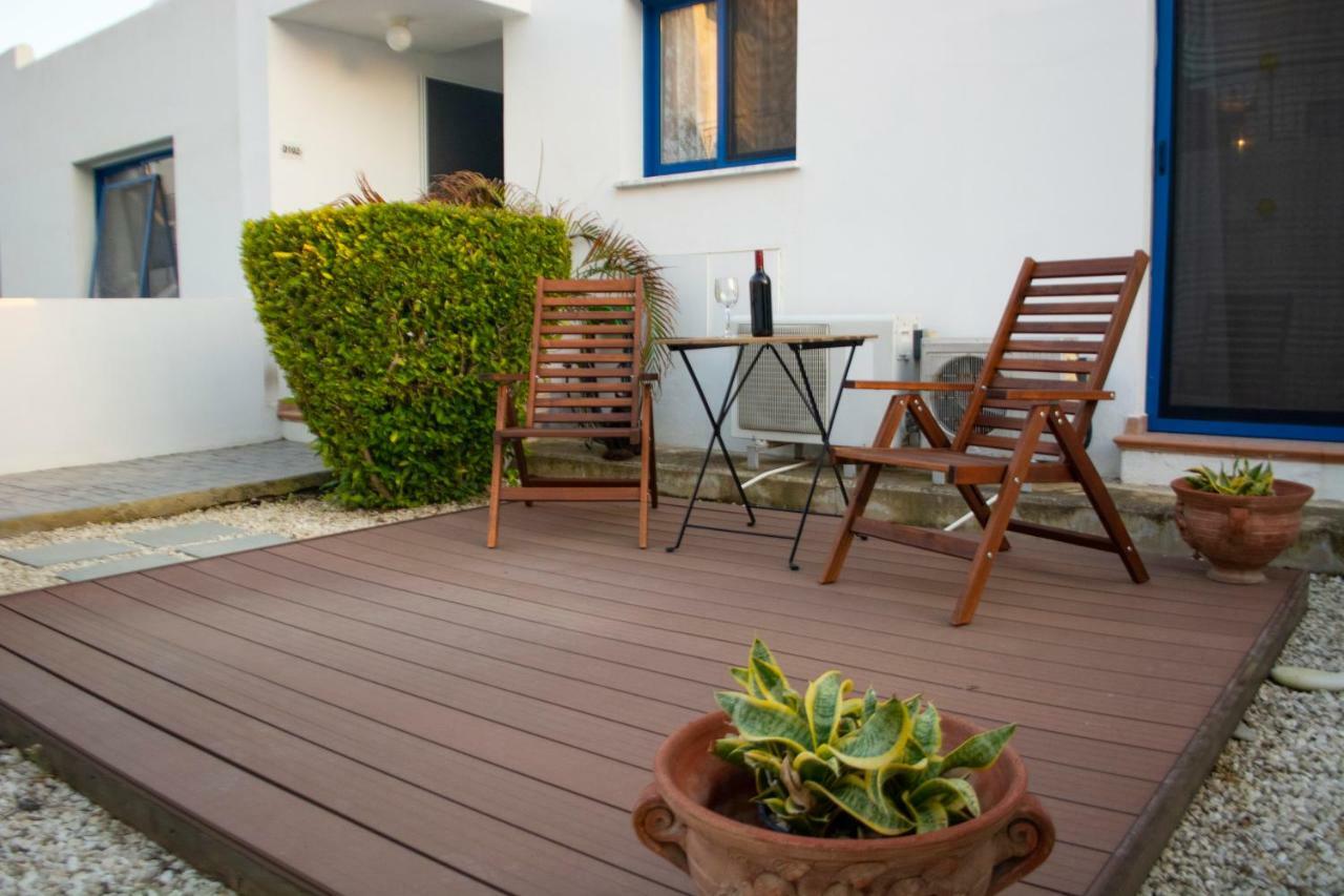 Ron'S Pergola Apartment Pafos Exterior foto